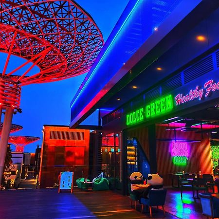 Seaview Beach Hostel Jbr - Walk To Beach - Gym - Pool - Metro Station Дубай Екстериор снимка