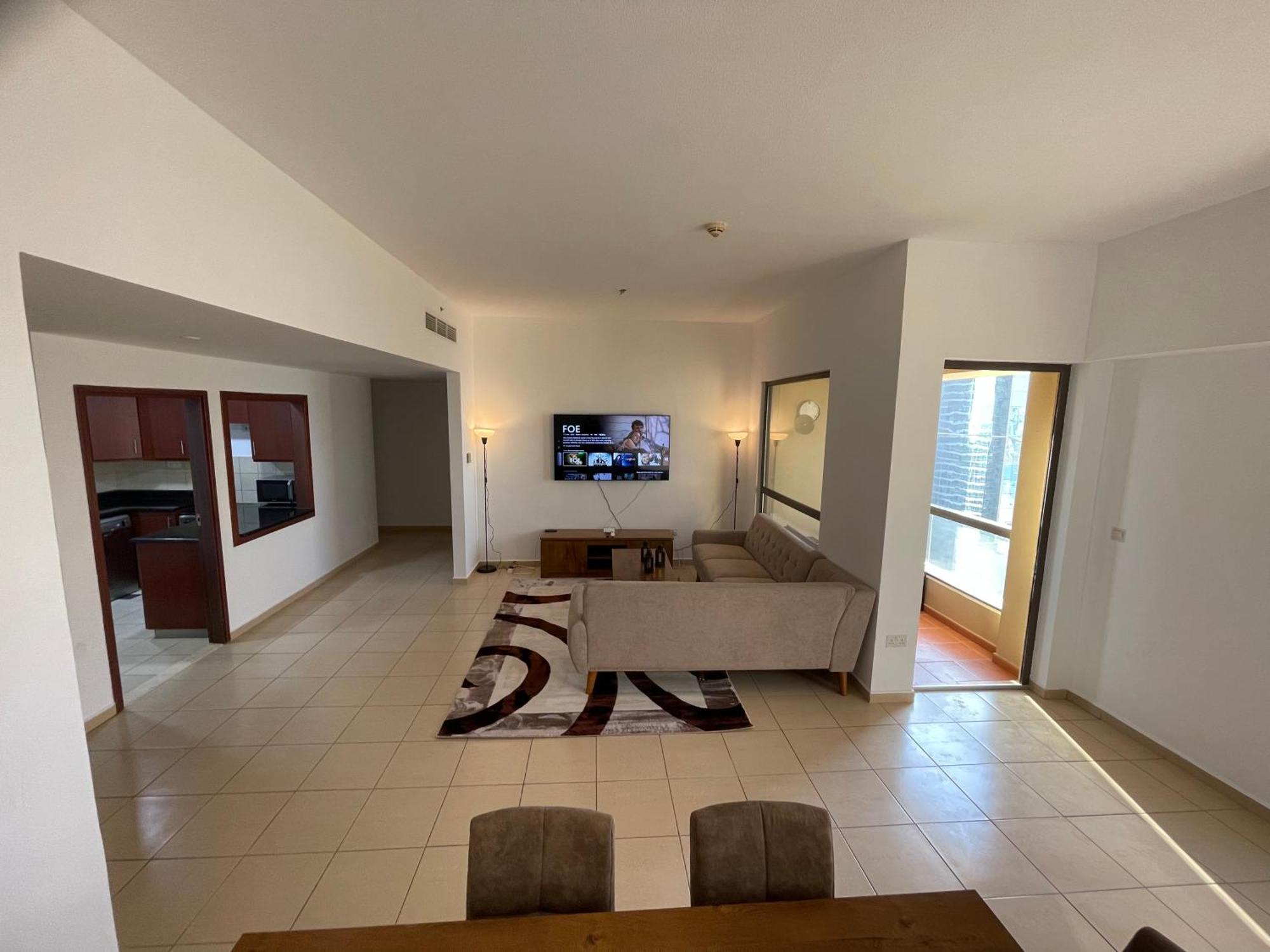 Seaview Beach Hostel Jbr - Walk To Beach - Gym - Pool - Metro Station Дубай Екстериор снимка