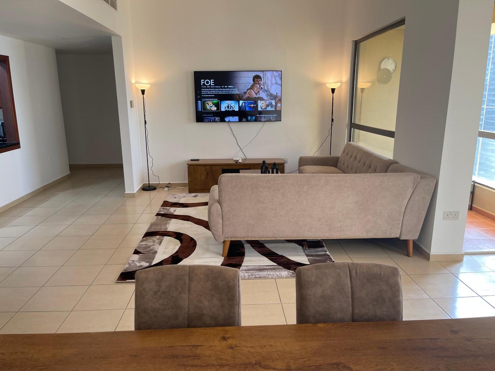 Seaview Beach Hostel Jbr - Walk To Beach - Gym - Pool - Metro Station Дубай Екстериор снимка