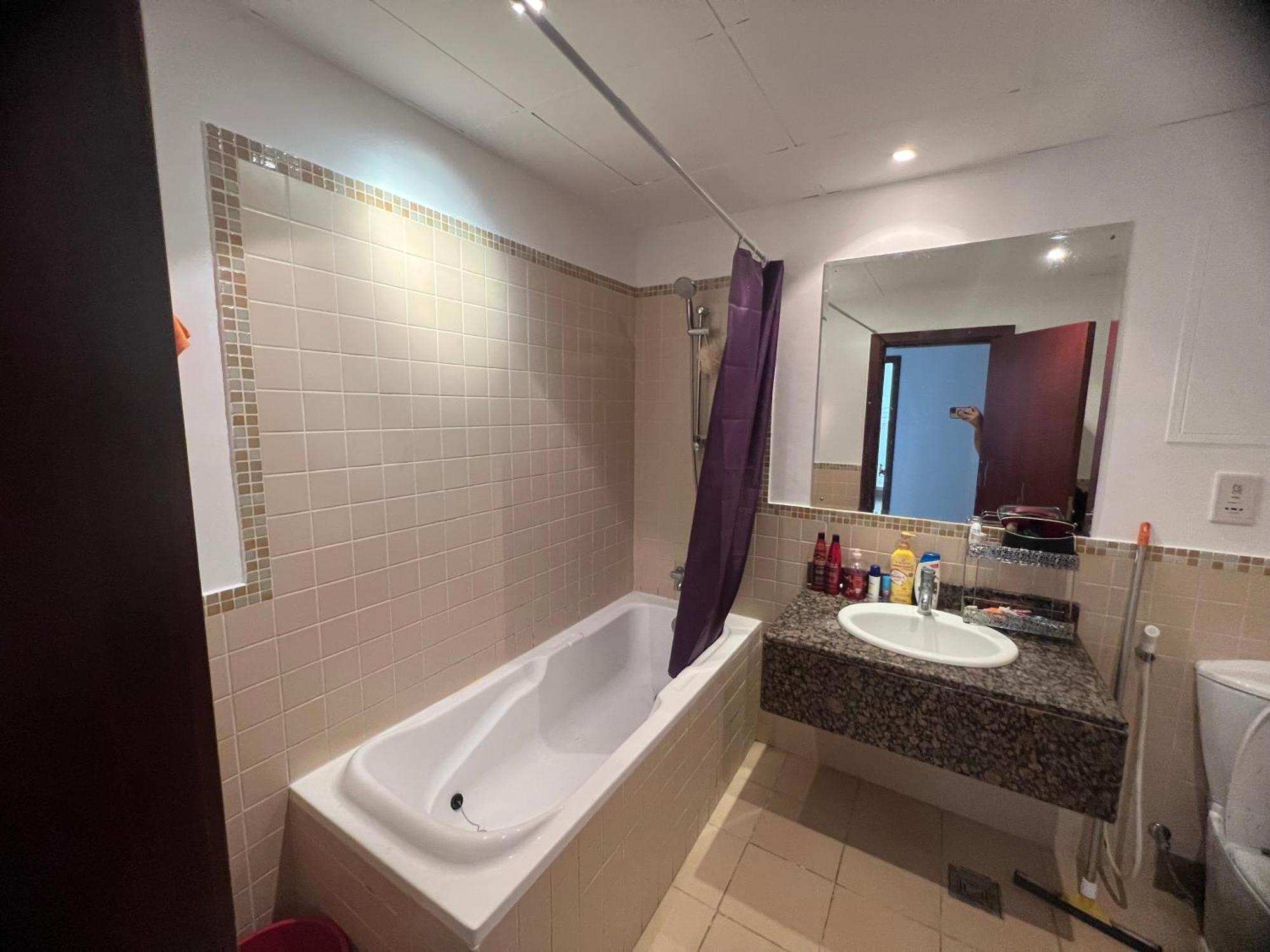 Seaview Beach Hostel Jbr - Walk To Beach - Gym - Pool - Metro Station Дубай Екстериор снимка
