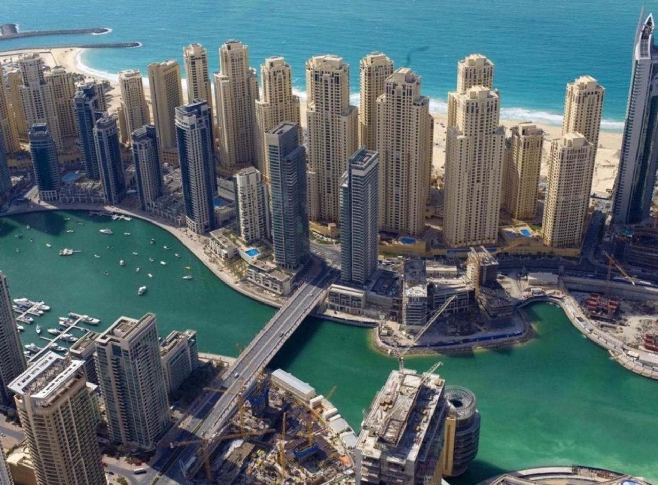 Seaview Beach Hostel Jbr - Walk To Beach - Gym - Pool - Metro Station Дубай Екстериор снимка